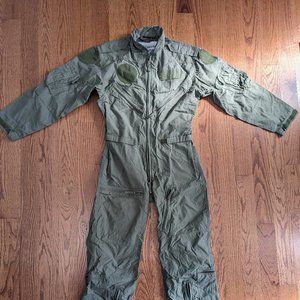 Genuine Army Green Flight Suit, medium unisex for men, women, Top Gun